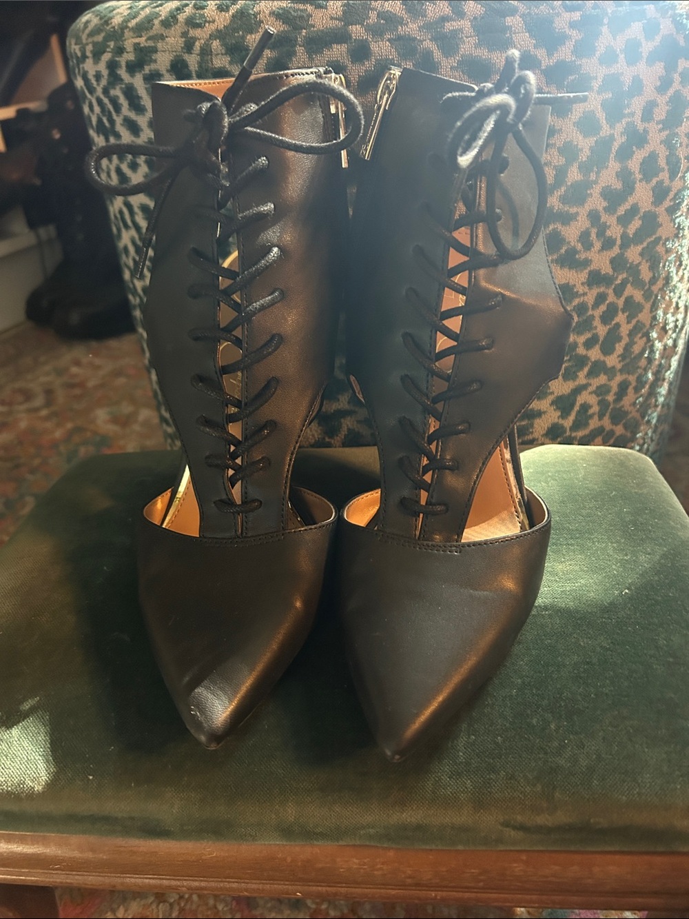 Jessica Simpson Women's Black Lace-Up Pointed-Toe Heels
